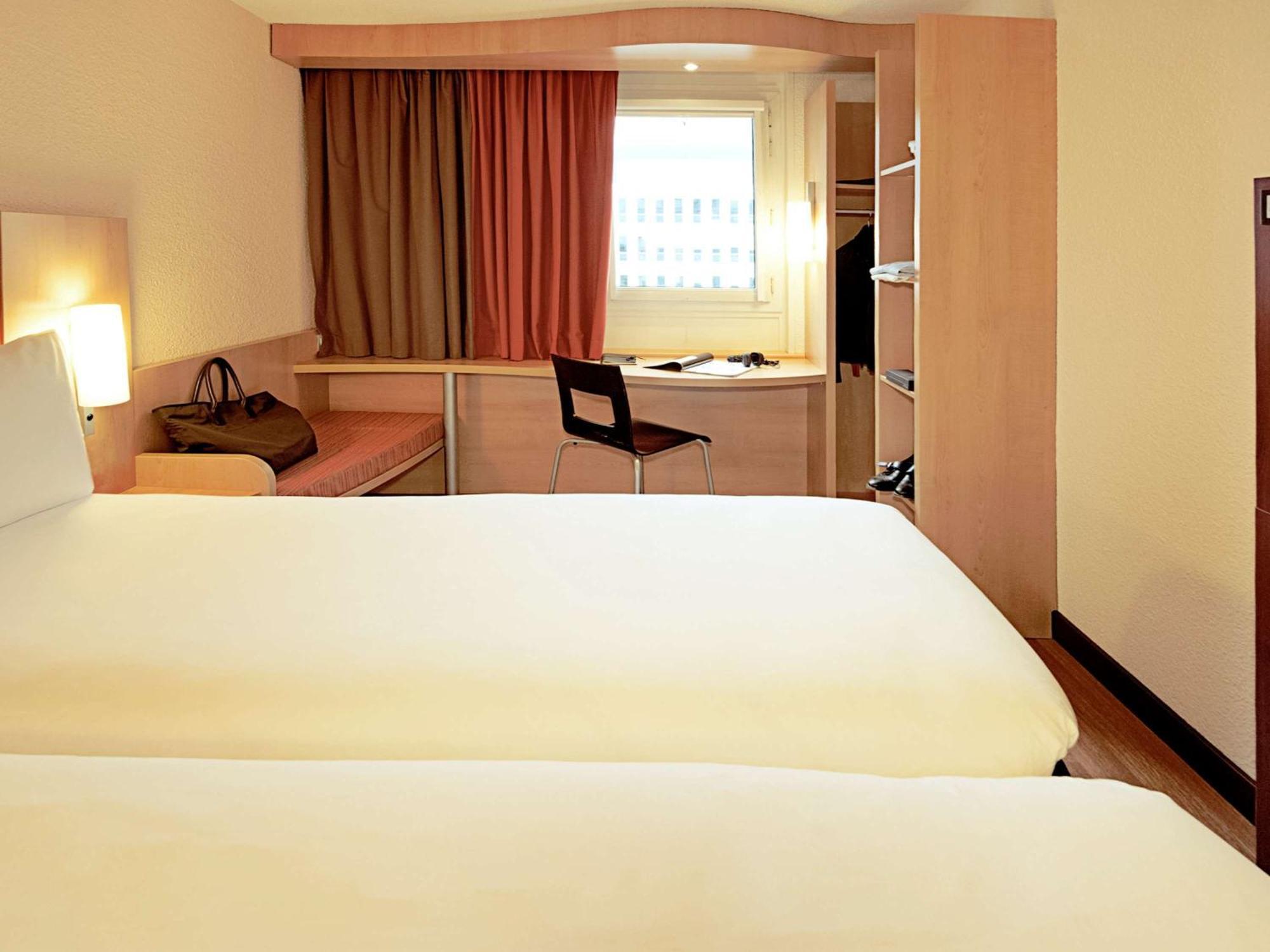Hotel Ibis Lisboa Jose Malhoa Exteriér fotografie